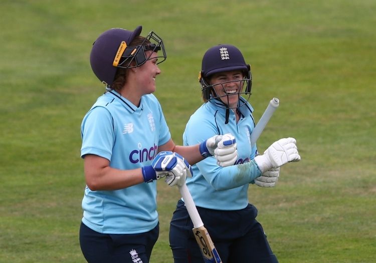 beaumontsciver270601