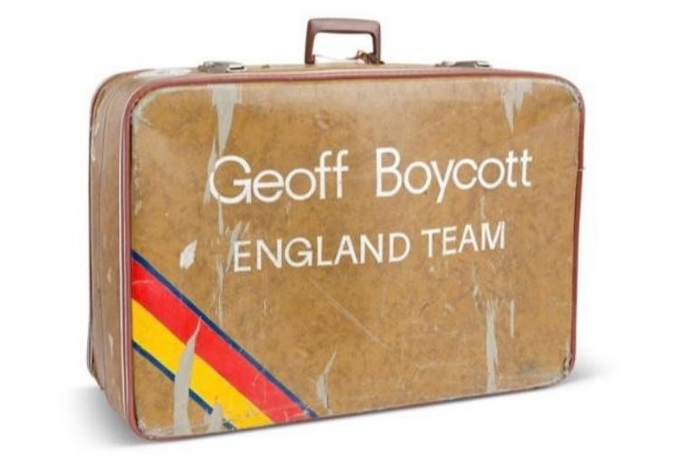 boycottsuitcase291001