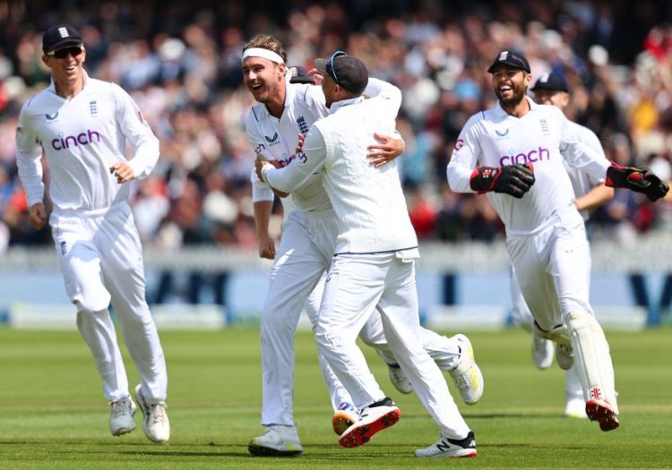 broadengland040601-min