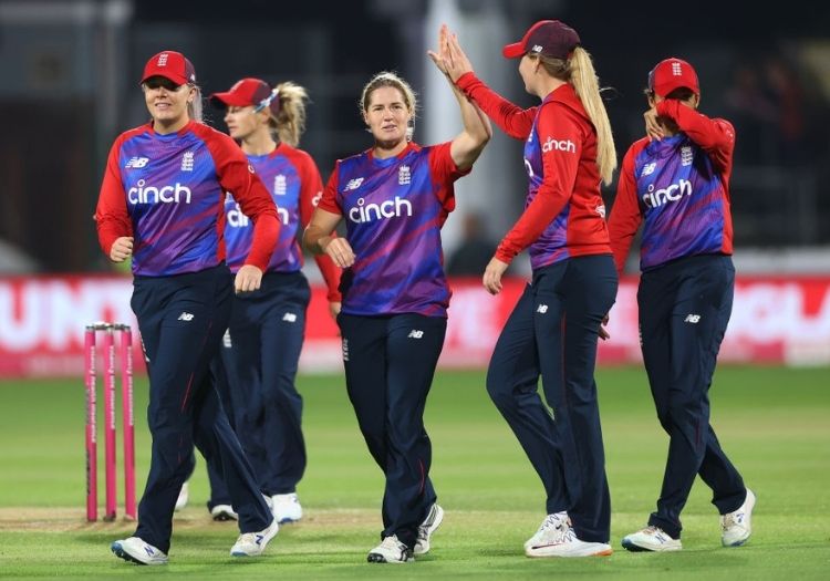 Nat Sciver: Inexperience cost England but Maia Bouchier impressive on ...