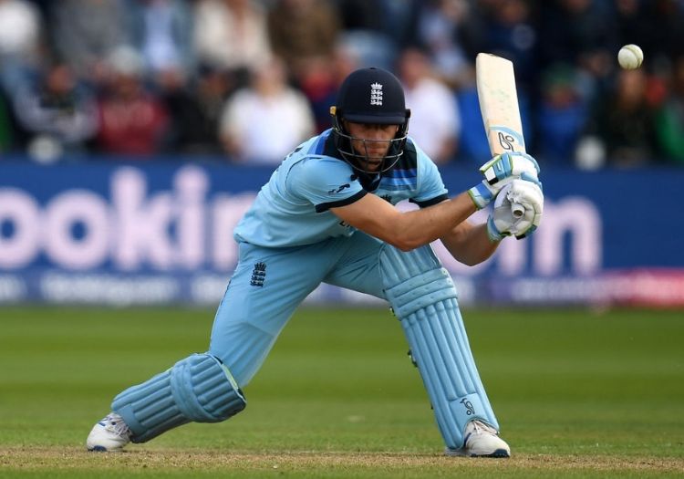 buttler100602-min