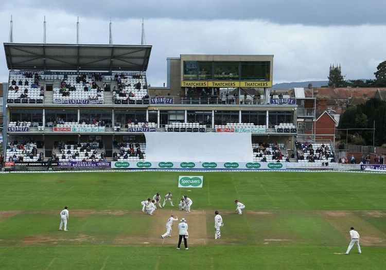 countycricket040901-min