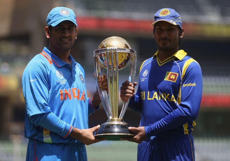 dhoni_sangakkara_290502_1