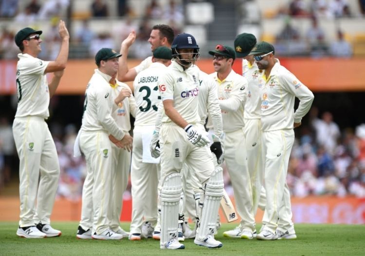 Ashes Timeline - 1st Test, Day 1: How It Unfolded