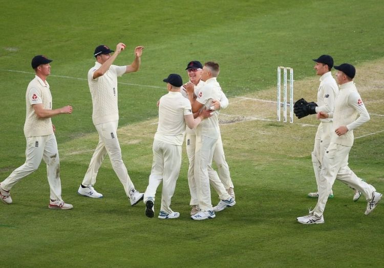 englandlions141001-min