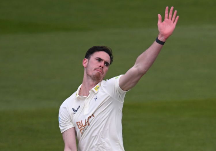 gilchristn210401-min