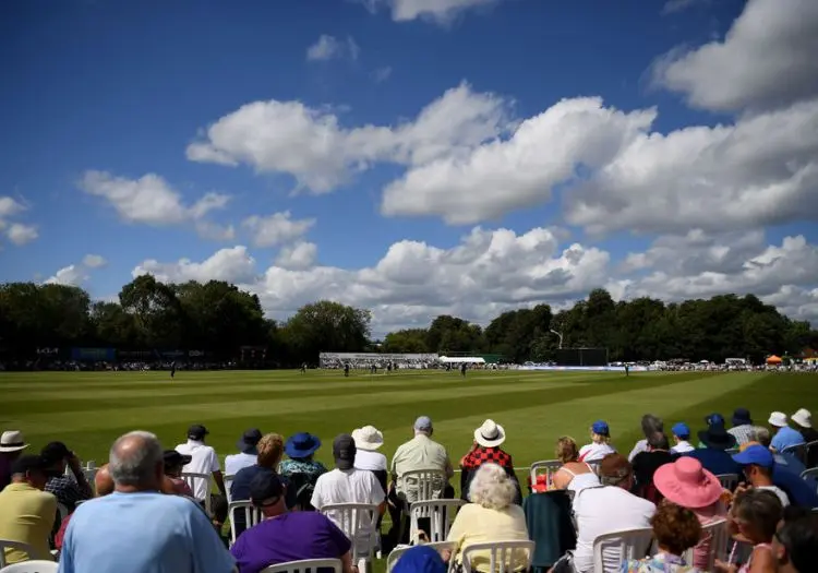 guildfordcricket040801