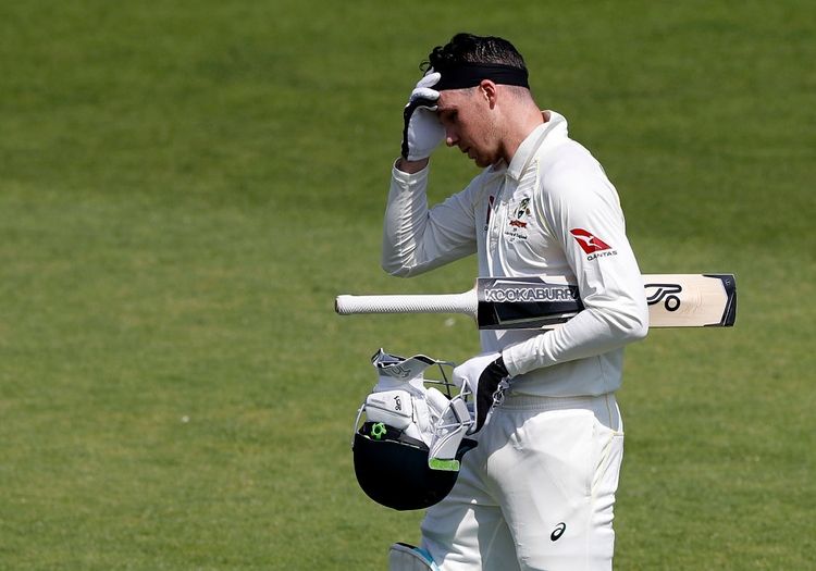 handscomb091001-min