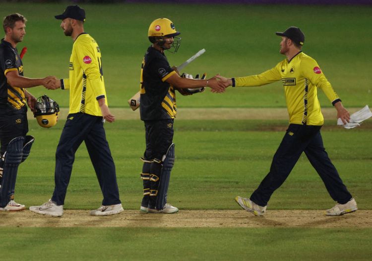 hantsglamorgan300601-min