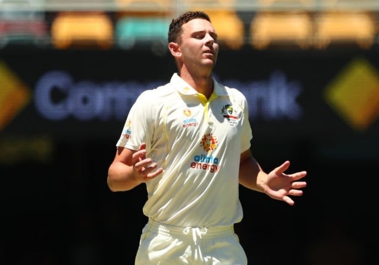 hazlewood12122101
