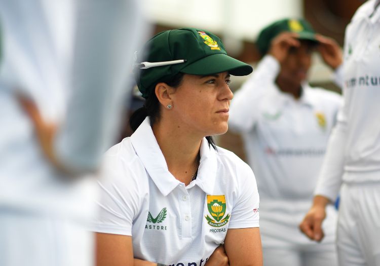 South Africa star Marizanne Kapp leaves England tour for family