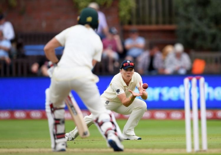 knightlanning060101-min