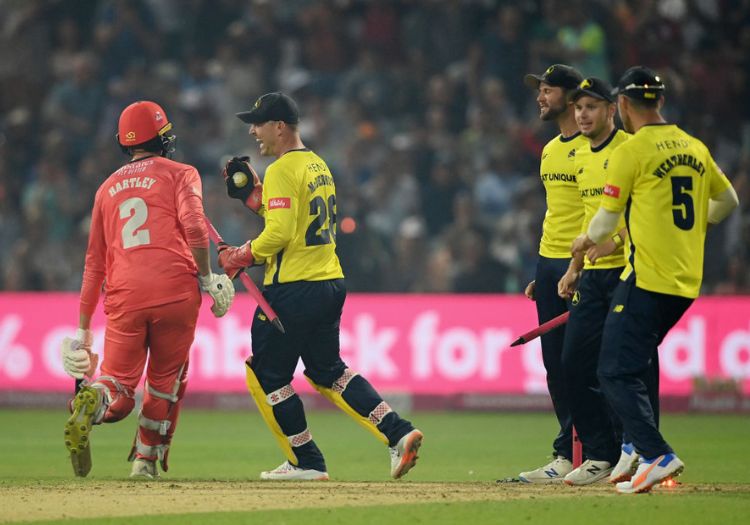 lancshants170701-min