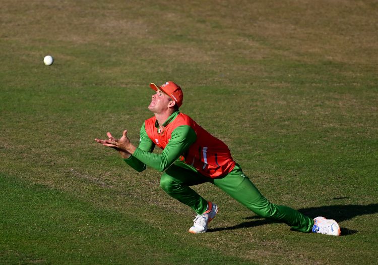 Royal London Cup: Louis Kimber hundred leads Leicestershire to victory