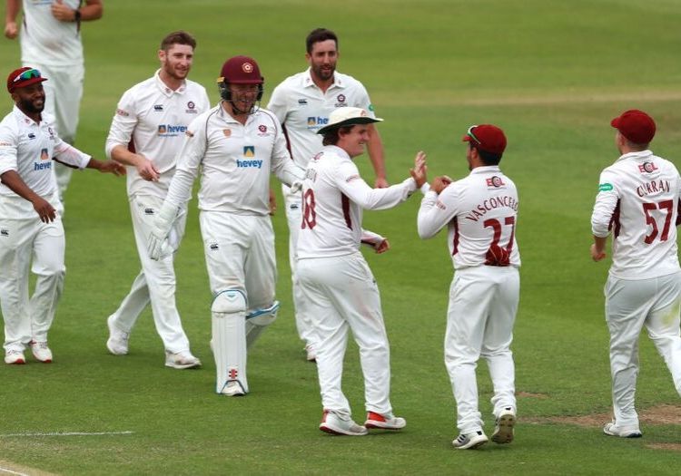 northants270901