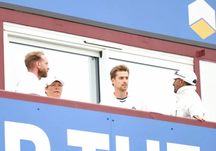 northantsmiddle200401