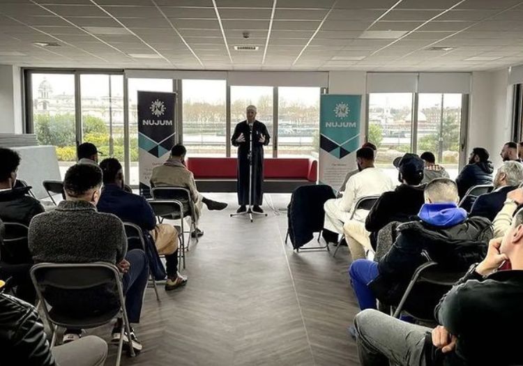 nujumseminar140601-min