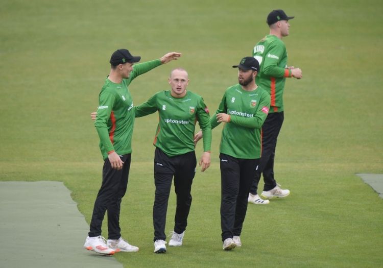 parkinsonc290601-min