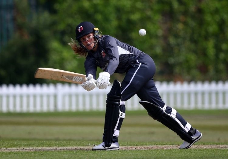 rhftessentials11092101