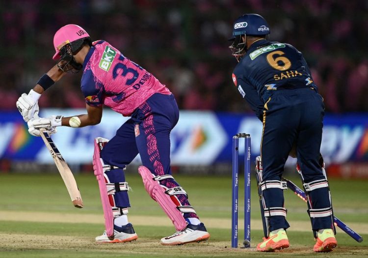 Gujarat Titans cruise to victory as Rajasthan Royals crumble | The ...