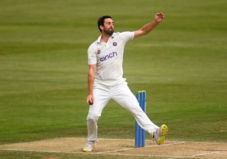 sandersonb280901-min