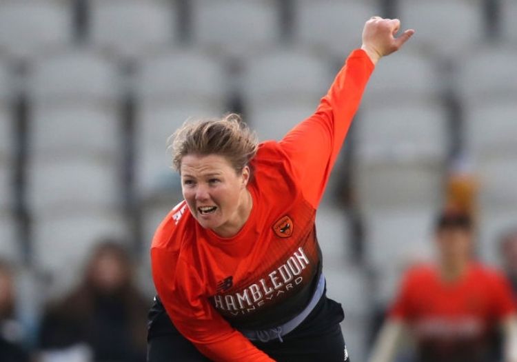 shrubsole01062201