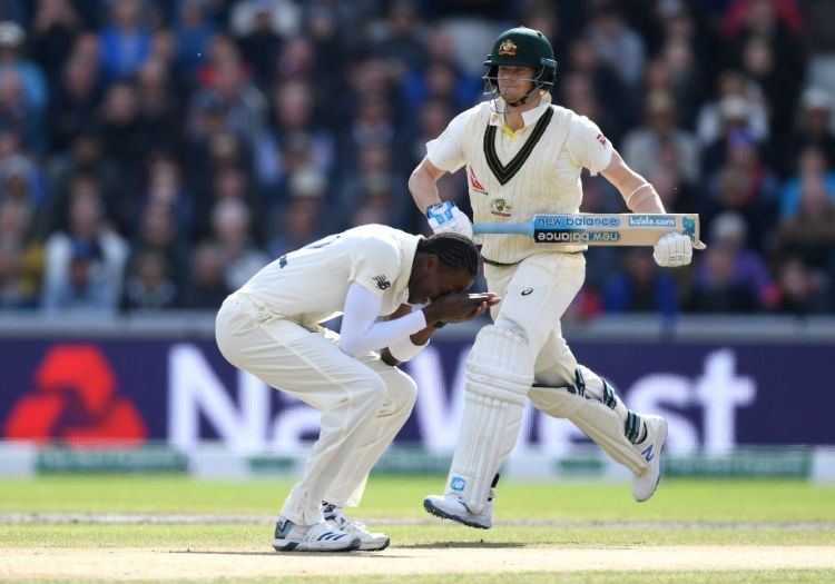 smitharcher060901-min