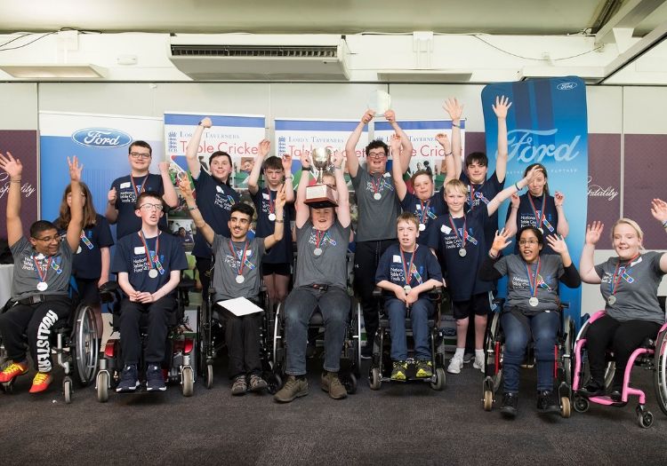 tavstablecricket120602-min